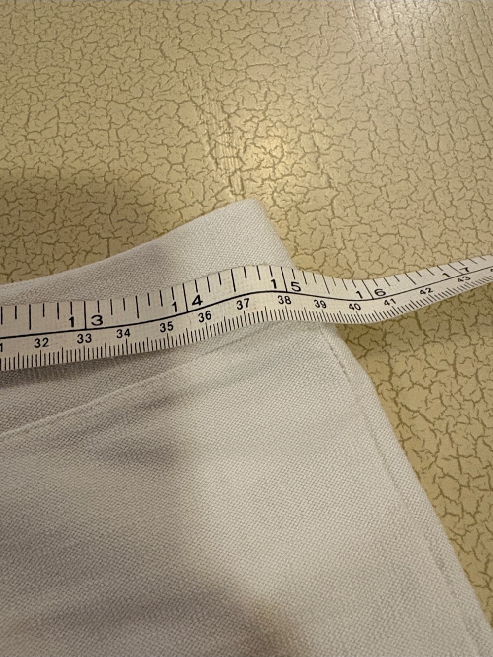 Eileen Fisher White Crepe Pull-On Straight Leg Pants - Picture 6 of 8